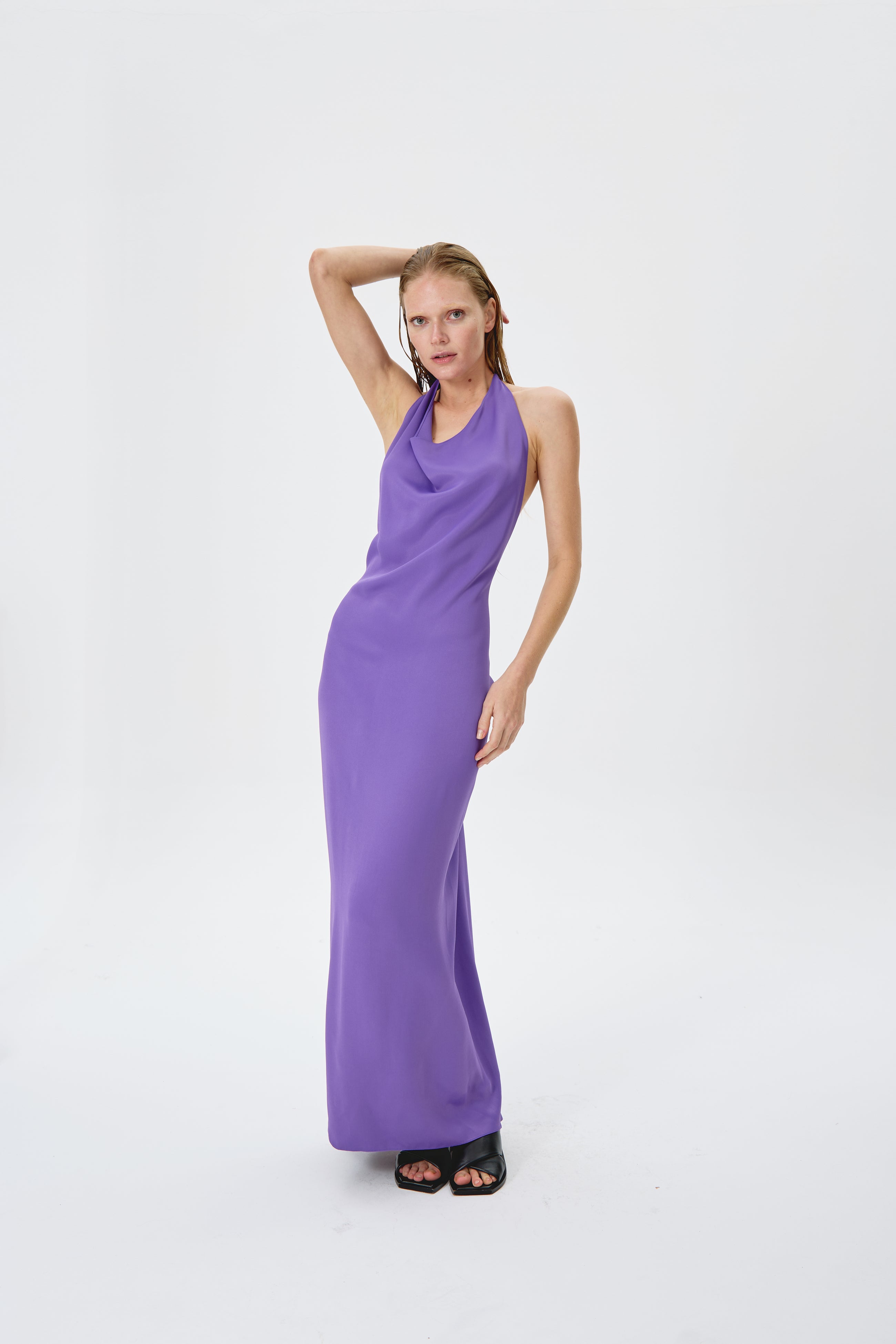 Vestido largo morado de Nath