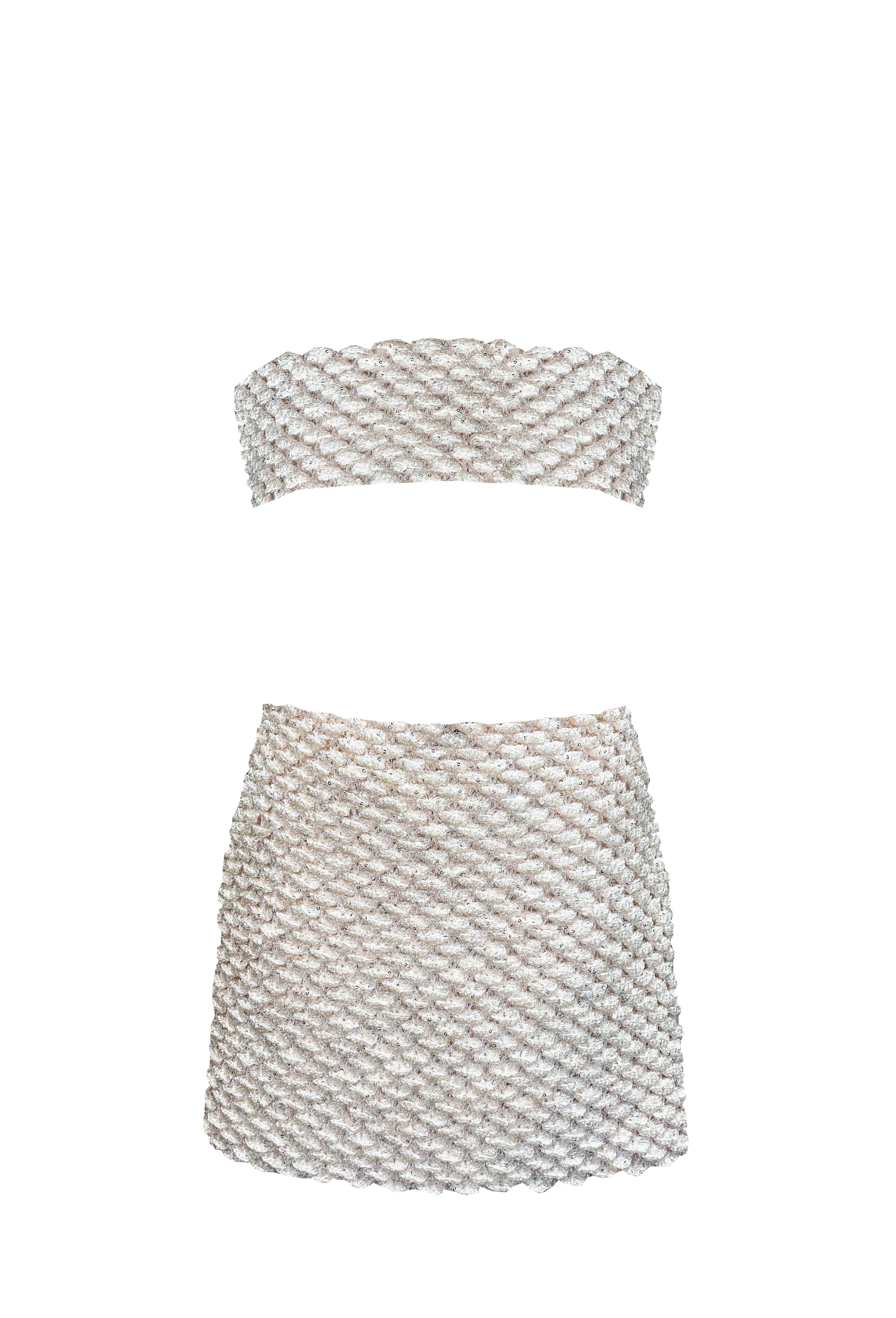 CROCHET SCALES TOP OFF